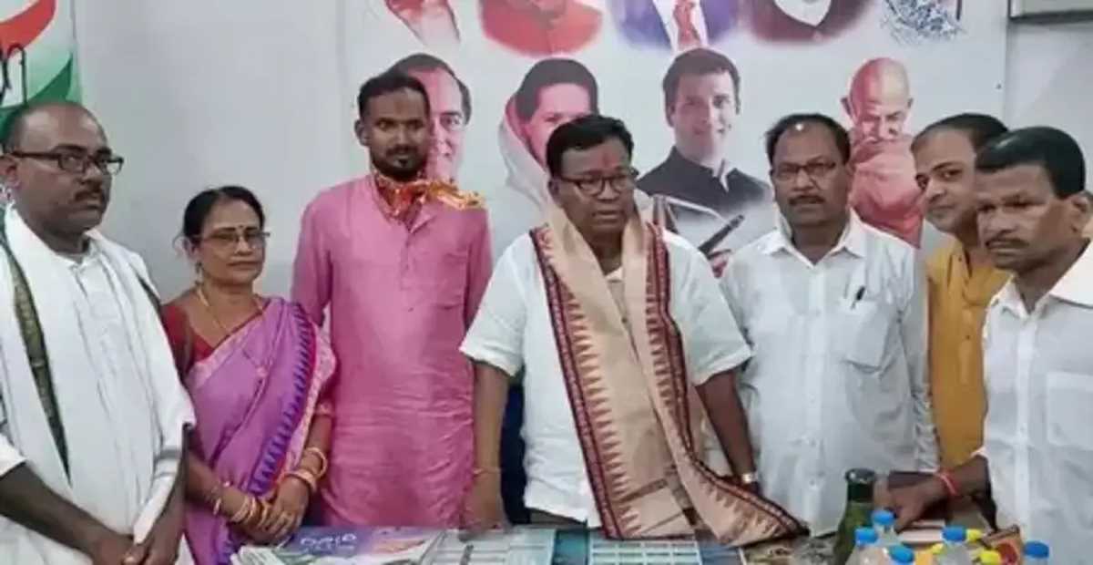 भक्त चरण दास ने संबलपुर में की भाजपा सरकार की आलोचना, बोले- वादे पूरे नहीं हुए